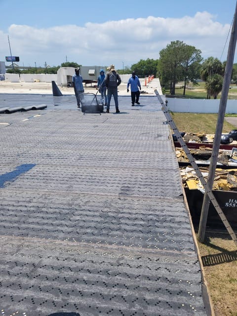 Poe Roofing and Consulting logo