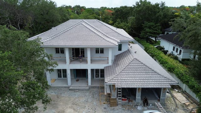 BGI Roofing LLC logo