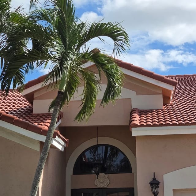 Miami Roofing Systems logo