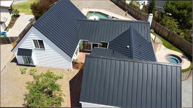 FL Roofing services logo